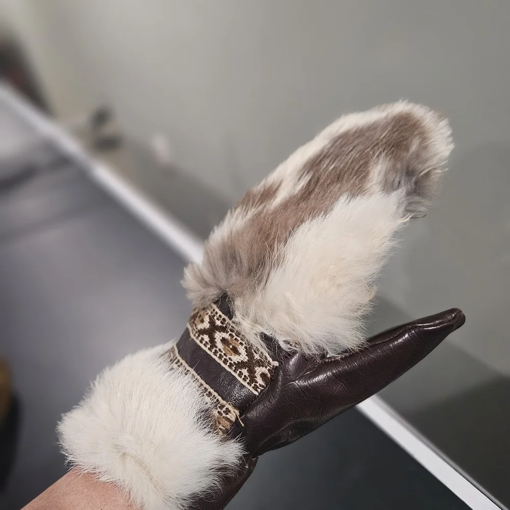 Luxury Vintage Leather & Fur Nordic Mittens Artisan Handmade Winter Gloves.
